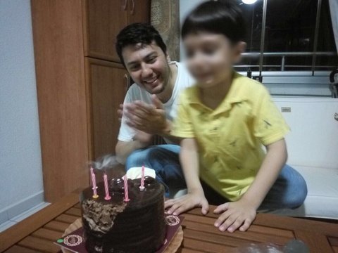 Serkan with his son, Mustafa, at Serkan’s childhood home in Antakya, Turkey. Kubra Golge took this photo weeks before Serkan was detained. (Photo courtesy of Kubra Golge)